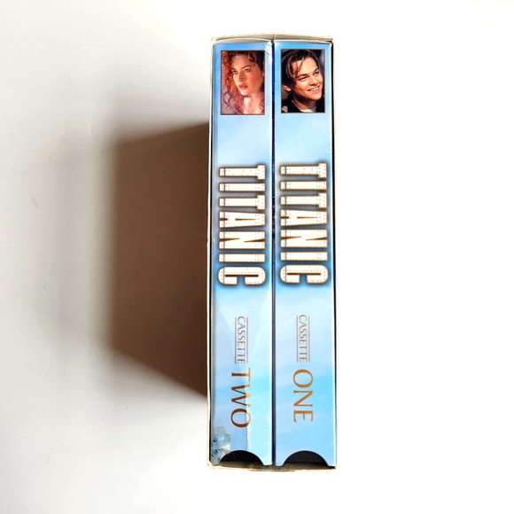 Titanic VHS 2-Tape Set 1997 Edition by Paramount, Directed by James Cameron - Picture 2 of 10